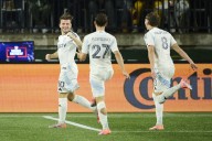 Deadspin | San Diego FC clinches top Western Conference seed with rout of Portland