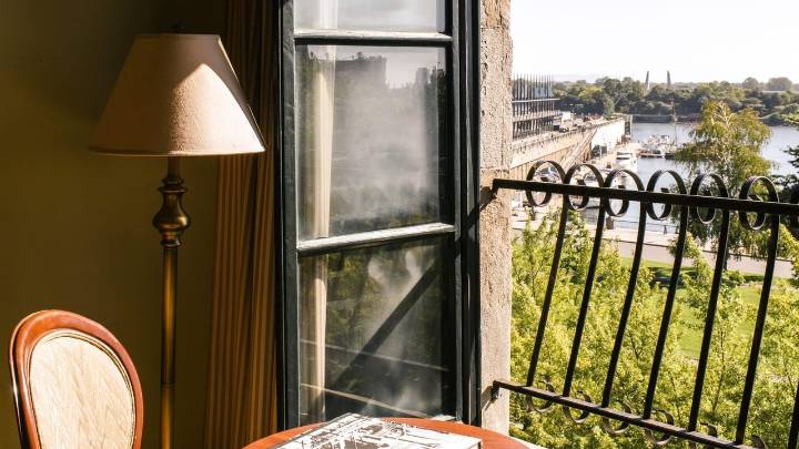 Heritage Glamour Meets Cozy Charm in the Best Hotels in Montréal