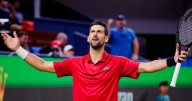 Novak Djokovic luchó y se metió en semifinales del Masters 1000 de Shanghai: enfrentará a la revelación del torneo