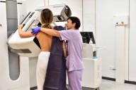En el sistema público. La provincia adelantó 10 años el inicio de los controles para prevenir el cáncer de mama