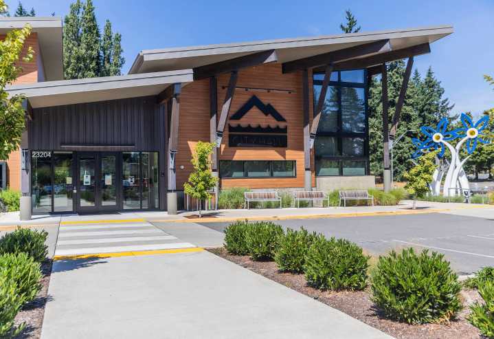 Mountlake Terrace talks rates at regional wastewater forum