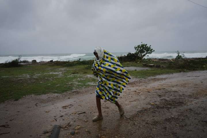 Hurricane Melissa charges toward Cuba after pummeling Jamaica with historic power