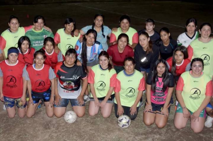 Loreto: el barrio Jorge Newbery prepara su equipo de fútbol femenino