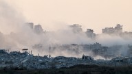 Israel desoye a Trump y sigue bombardeando Gaza mientras las delegaciones se preparan para cerrar un acuerdo de paz