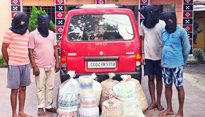 Jharsuguda Police Bust Inter-District Liquor Smuggling Racket; Kingpin Among 4 Arrested