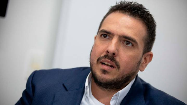 Stalin González rechaza la "zozobra de una amenaza militar" al abogar por el diálogo y la negociación