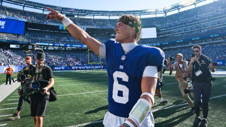 2025 NFL Rookie Report: Jaxson Dart steps into starting QB role, mixed results for big
