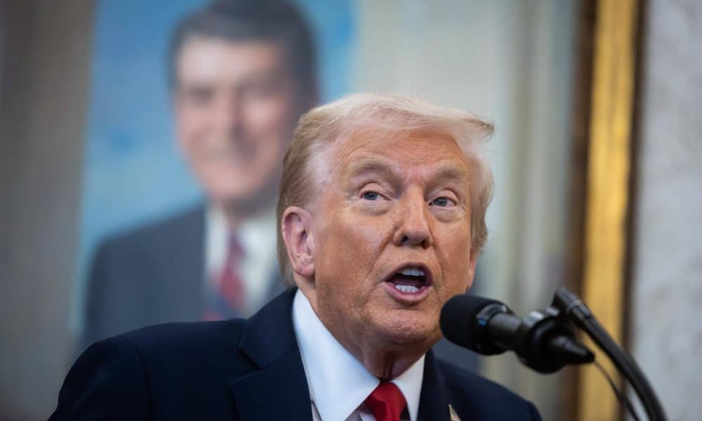 Juez frena intento de Trump de bloquear fondos antiterroristas para el metro de Nueva York