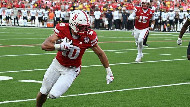 Nebraska Community Blood Bank offers blood donors chance to win tickets to Memorial Stadium