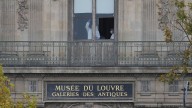 Thieves steal crown jewels in 4 minutes from Louvre Museum