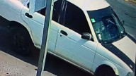 ¡A plena luz del día! cámaras captan robo de automóvil Tsuru en Torreón