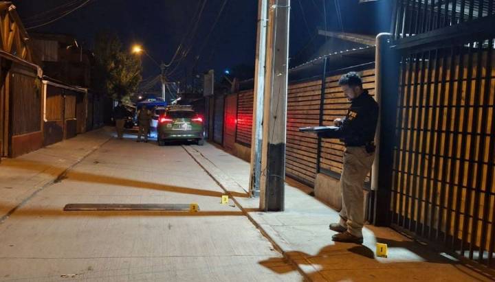 Fallece hombre por disparo en Conchalí: PDI analiza posible enfrentamiento