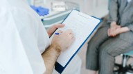 ¿Buscas un seguro básico de gastos médicos? Así puedes elegir el ideal para ti en RESBA de Condusef