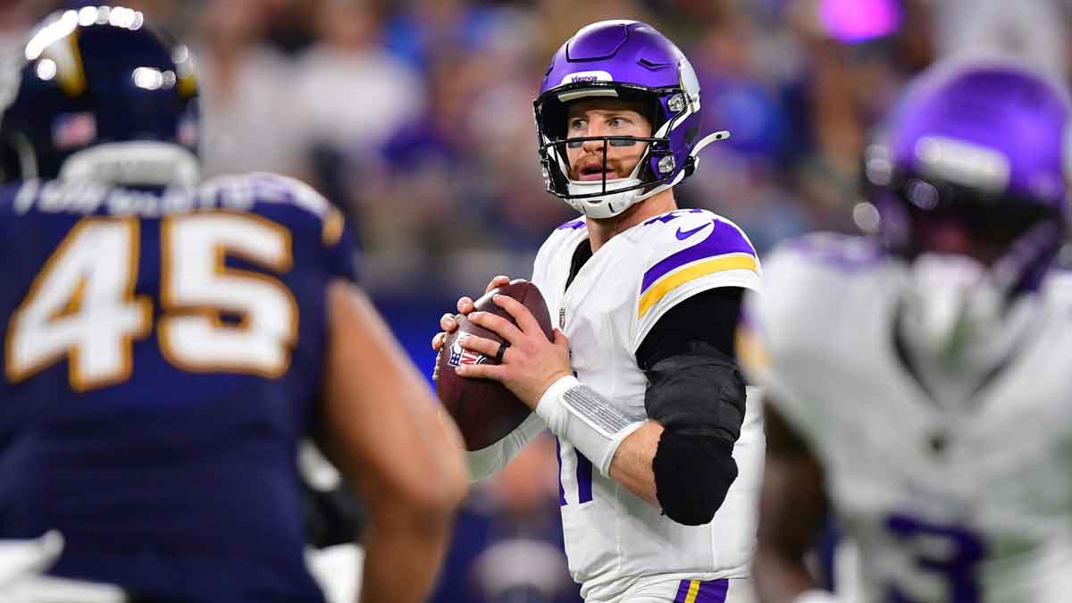 Fans roast Vikings’ Carson Wentz for dismal TNF performance in Chargers loss