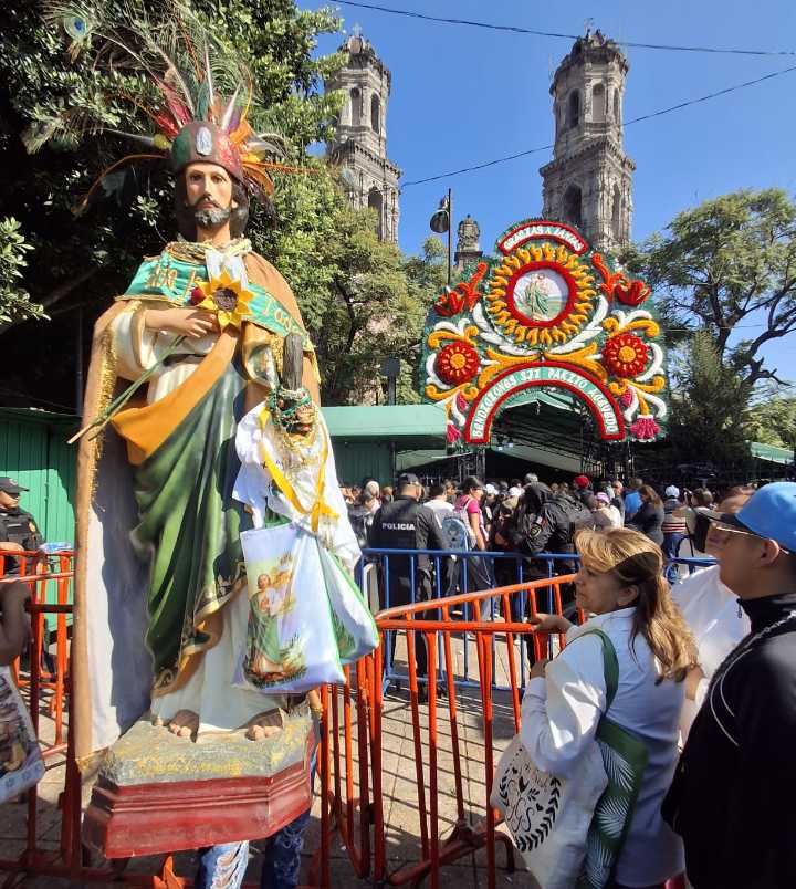 Devoción a San Judas Tadeo, miles de fieles abarrotan iglesia de San Hipólito Hoy, 28 de octubre