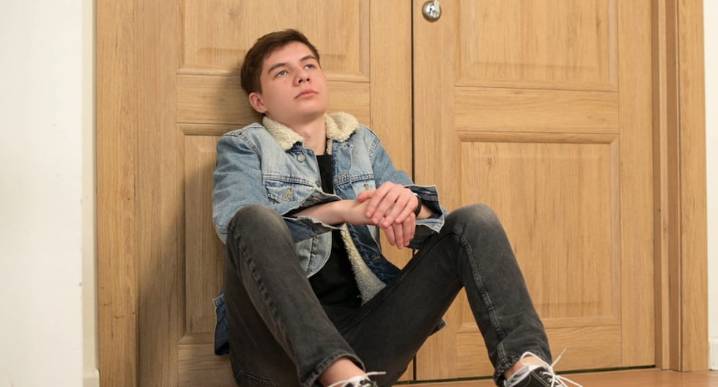 ¿Por qué mi hijo adolescente amenaza con irse de la casa y qué puedo hacer?