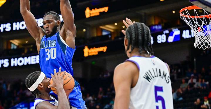 Moussa Cisse’s shot-blocking and tenacity earn him a two-way contract with the Mavericks