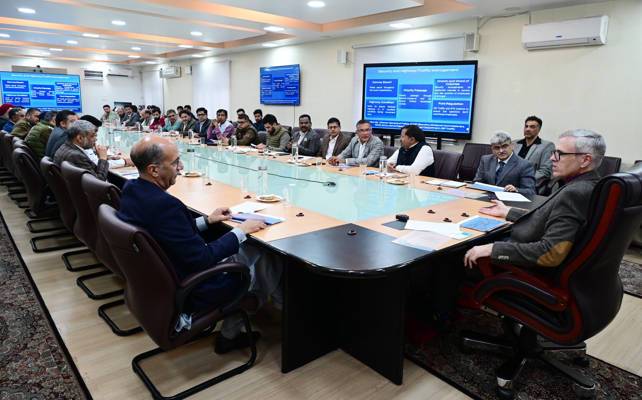 CM reviews arrangements for Darbar Move