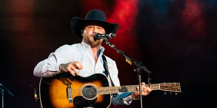 Country singer Cody Johnson cancels all remaining concerts this year