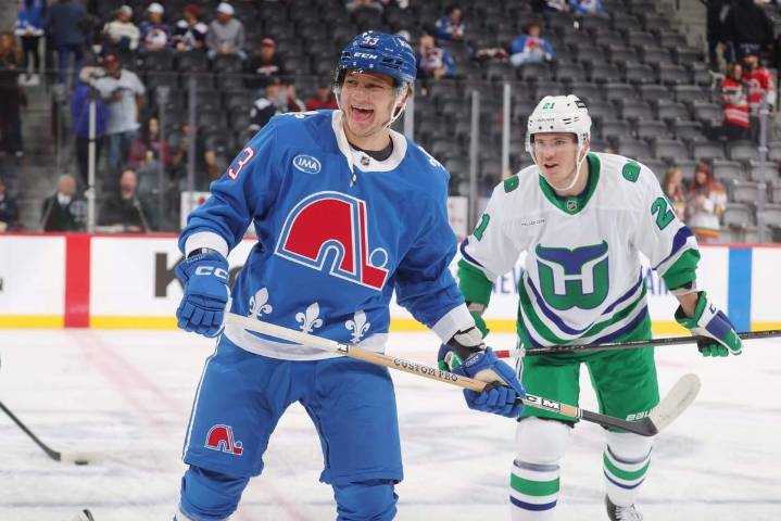 Avalanche, Hurricanes turn back the clock by wearing Nordiques, Whalers throwback jerseys
