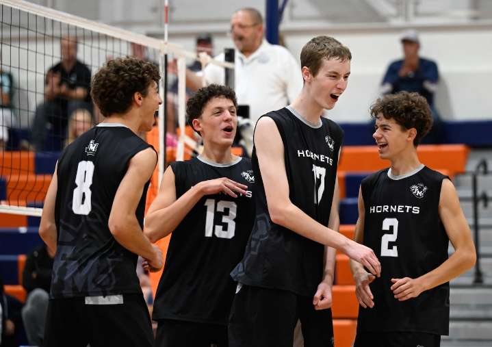 Fayetteville-Manlius boys volleyball snaps Jamesville-DeWitt’s 64-game win streak in stunning fashion