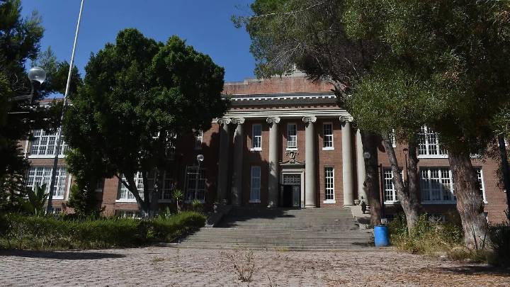 Gestionarán recursos federales para rehabilitar la Casa de la Cultura de Tijuana