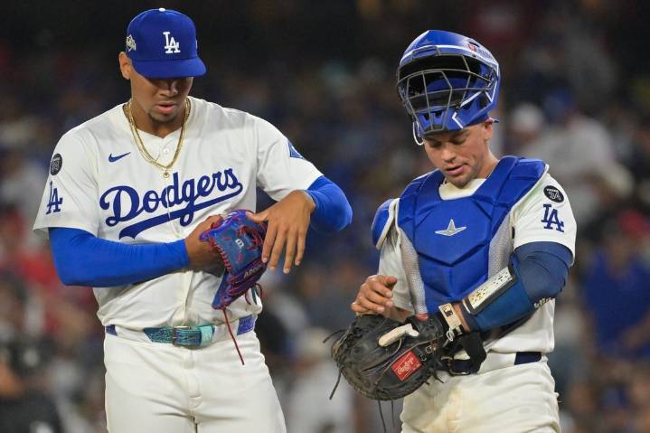 Deadspin | Dodgers add RHPs Edgardo Henriquez, Will Klein to World Series roster