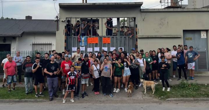 Trabajadores de Acerías Berisso llaman a rodear de solidaridad su lucha