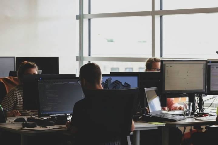 Ciberseguridad empresarial: el desafío pendiente para las medianas empresas en regiones del Perú