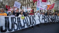 Incidentes en el Congreso y una persona demorada durante una nueva marcha de jubilados