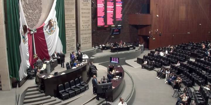 Legisladores aprueban primera parte del paquete económico 2026, oposición se niega a “acompletar el gasto” de Sheinbaum