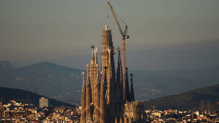 Barcelona's Sagrada Familia becomes the world's tallest church