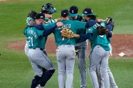 Mariners take 2-0 ALCS lead, beat Blue Jays 10
