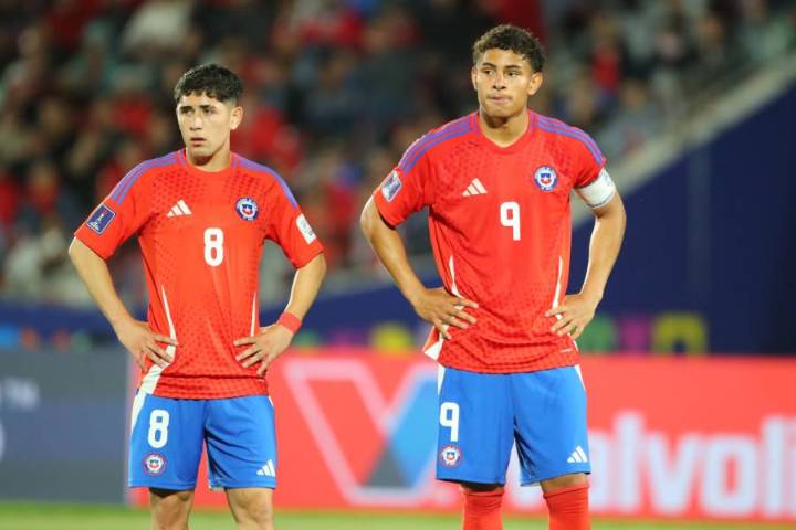 Luego de la derrota con Japón: La tabla del grupo de Chile y qué necesita La Roja para clasificar en la última fecha
