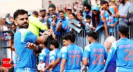 Virat Kohli steps aside, pushes Shubman Gill and Shreyas Iyer to walk first