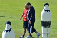 VIDEO. Marcelo Bielsa envía emotivo mensaje a “Chupete” Suazo tras retirarse del fútbol: “Aprendí a quererlo y a respetarlo, fue un hombre íntegro”