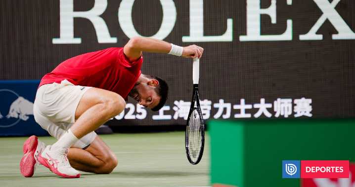 Se desplomó, necesitó asistencia y ganó: la lucha de Djokovic para avanzar en Master 1000 de Shanghái