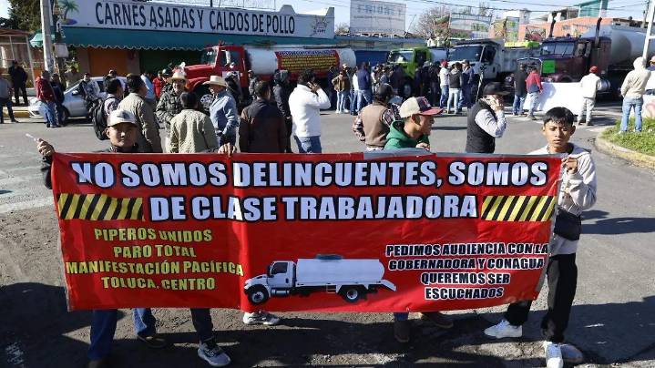En fotos y videos el caos por bloqueos de piperos en el Valle de México