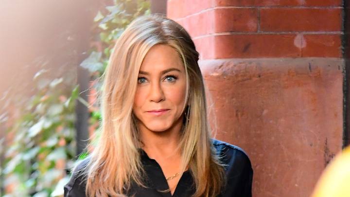Jennifer Aniston, 56, displays her incredible abs in new photos