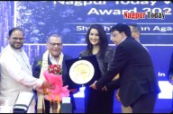 Amruta Fadnavis Graces Nagpur Today Vibhuti Awards 2025, Honours City’s Achievers