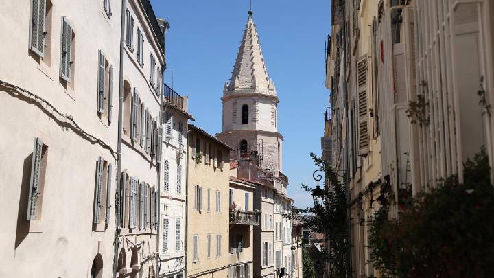 Aubagne, France: Police officer charged with sexual assault after woman claims she was raped while handcuffed