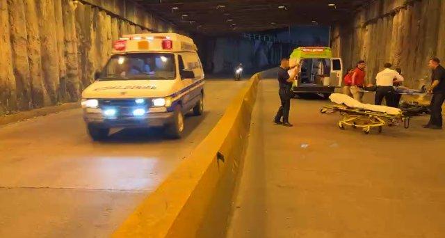 Mujer ebria se impacta en el Nodo Vial de La Cruz en Tepic