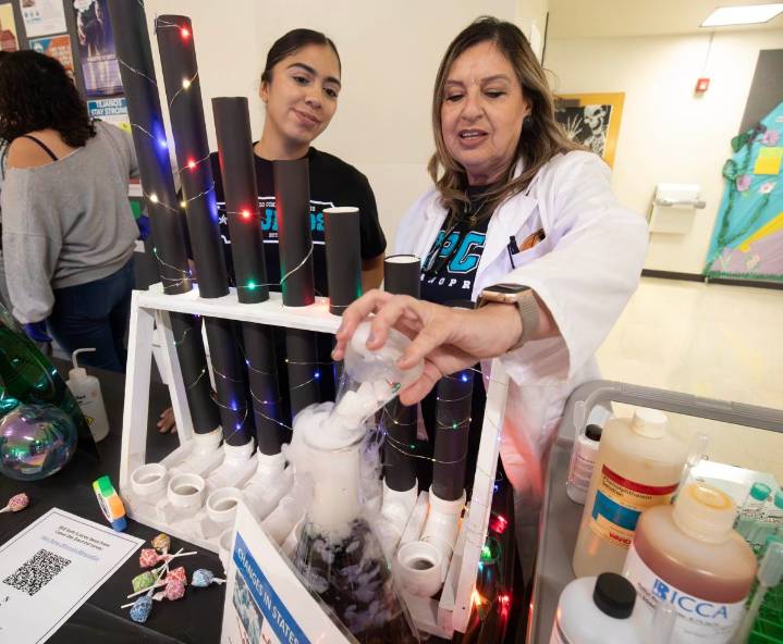 EPCC celebra la Semana de las Ciencias de la Tierra con aprendizaje práctico y colaboración