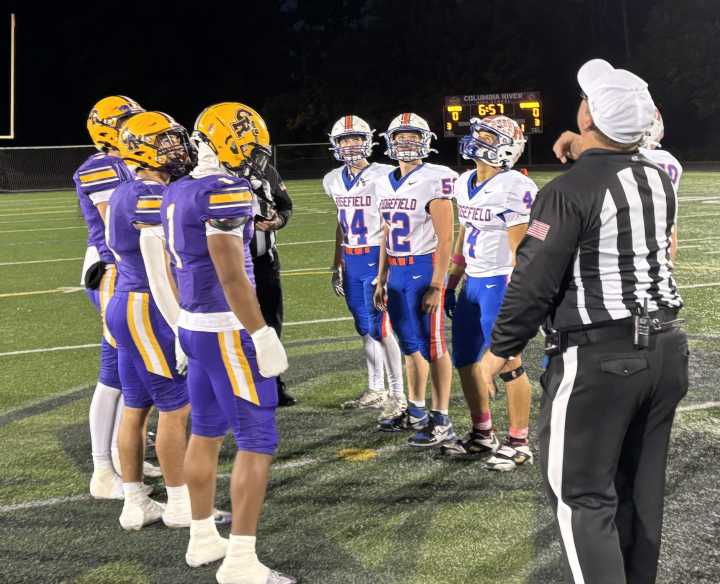 Columbia River shows poise to hold off Ridgefield, 19