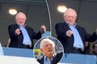 Jerry Jones appears to flip off Jets fans during Cowboys' win