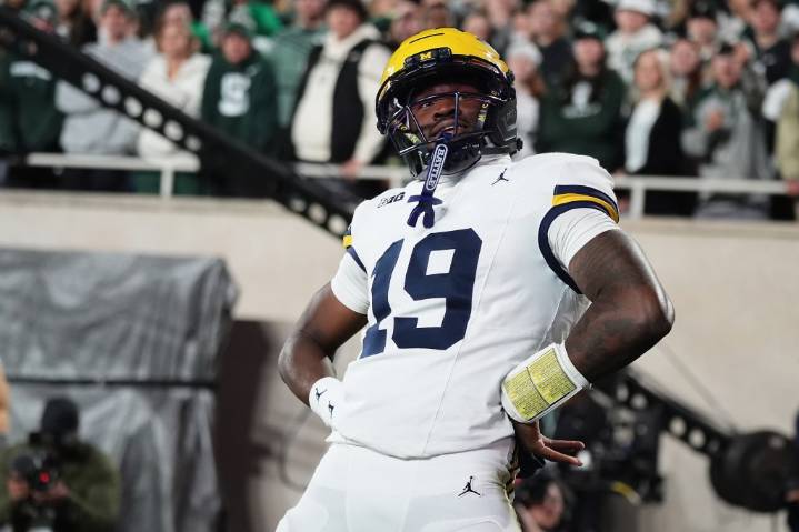 Controversial call hampers MSU as Haynes carries U-M to fourth straight rivalry win