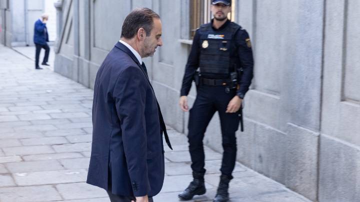 La Fiscalía no pide prisión para Ábalos, pero sí las acusaciones populares: el juez decidirá