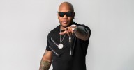 Flo Rida attends his own UK concert in disguise