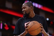 Rockets' Kevin Durant Clashes with Thunder Fans in Season Opener