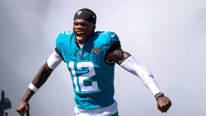 Jaguars should make Travis Hunter a full-time receiver, limited